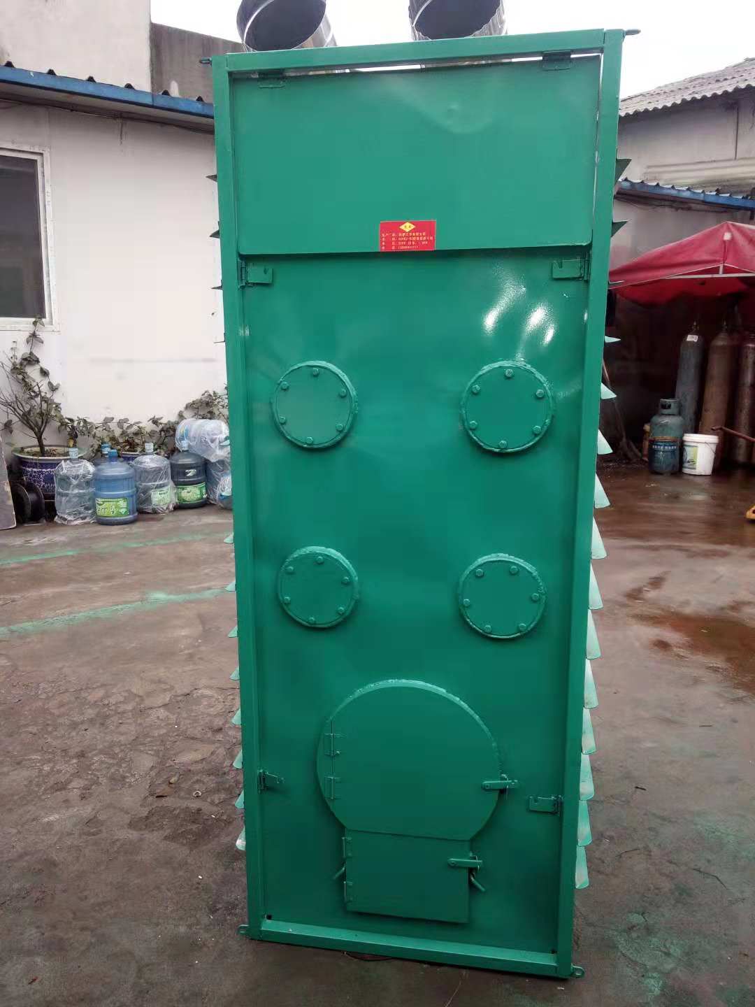 16臺香菇烘干機(jī)+不銹鋼篩發(fā)貨